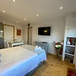 Beautiful 1-bed In