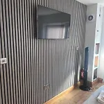 Beautiful 1-bed In Nyaraló *