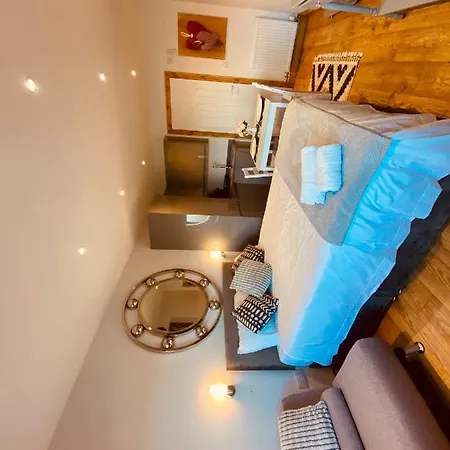 Holiday home Beautiful 1-bed In