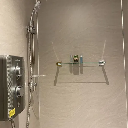 Beautiful 1-bed In * פנרית'